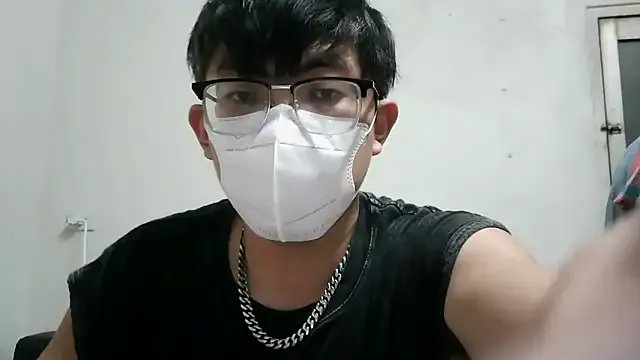 bigbb101011 on StripChat 