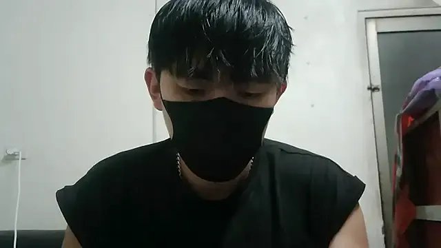 bigbb101011 on StripChat 