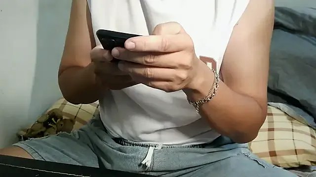 bigbb101011 on StripChat 