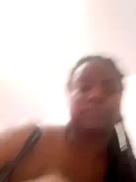 Freechat bigtitssxx on StripChat