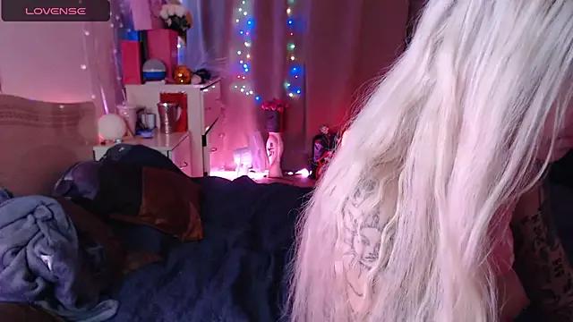 Freechat BLACKPeonyy on StripChat