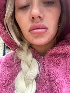 Freechat blissdimicco on StripChat