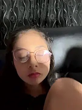 Bonnie_willliams19 on StripChat