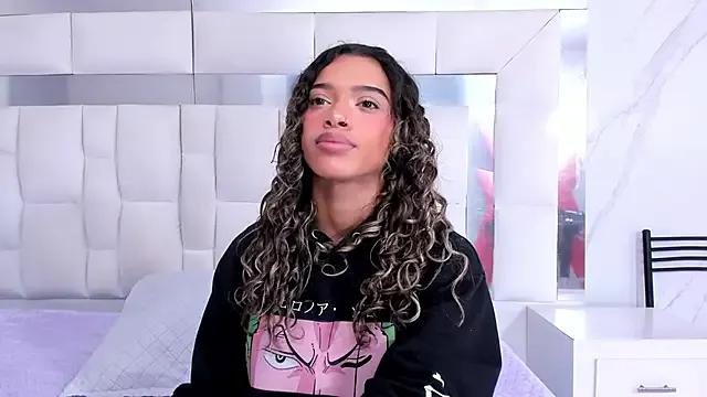 Freechat BritneyCollins on StripChat