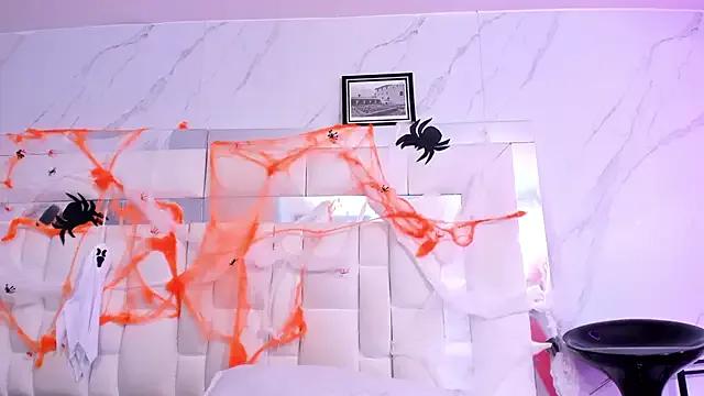 Freechat BritneyCollins on StripChat