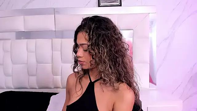 Freechat BritneyCollins on StripChat