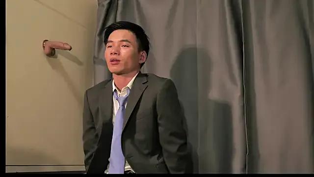 StripChat BronzeThickLiam is Freechat BronzeThickLiam — fully naked play