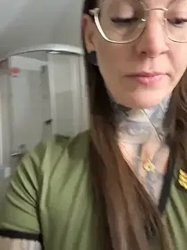 Freechat BrownieyQueen on StripChat