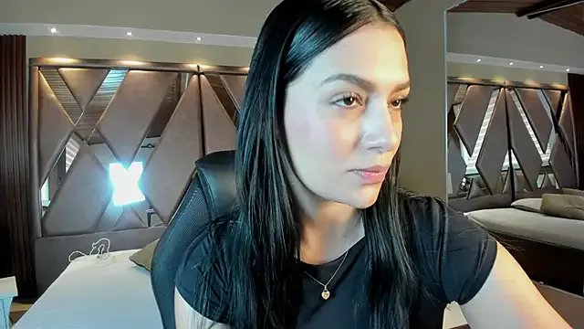 Private carina_rossi on StripChat