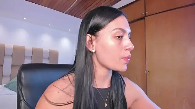 Private carina_rossi on StripChat