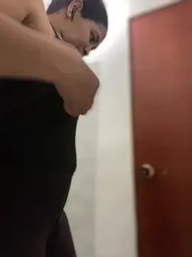 Freechat Carola-Ross on StripChat