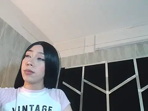 chaniesmith69x on StripChat