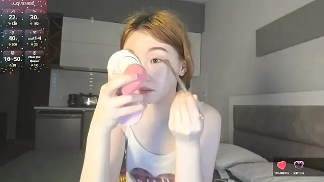 Freechat Clarity_Yumi on StripChat