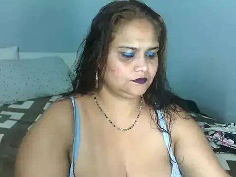 Freechat clover_spice21 on StripChat