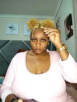 Freechat CocoBootyyy on StripChat