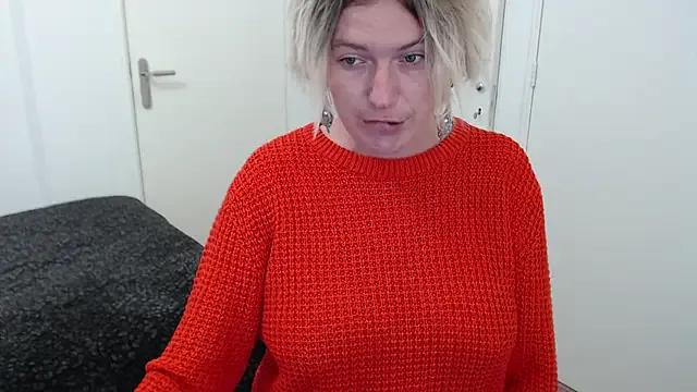 Freechat cumfun on StripChat