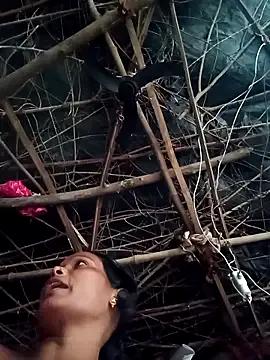 Freechat cute_diya_12 on StripChat