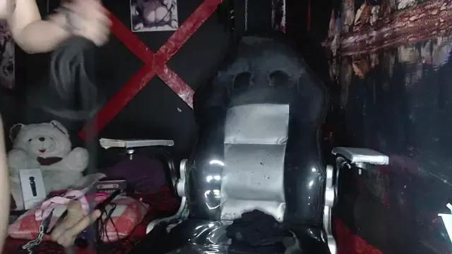 Freechat dark_doll5 on StripChat