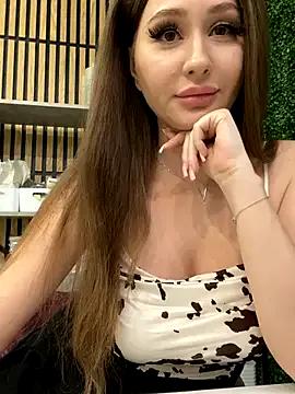 StripChat Deonta_ is Freechat Deonta_ — DILDO PUSSYPLAY UNDER THE TABLE AT WORK