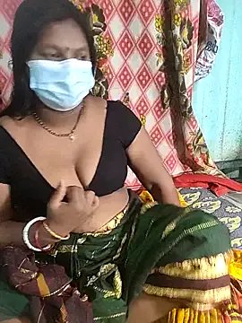 Desicouple1706 on StripChat