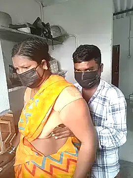 Desicouple1706 on StripChat