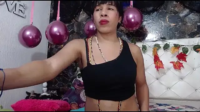 Freechat DesireDirtyTS__ on StripChat