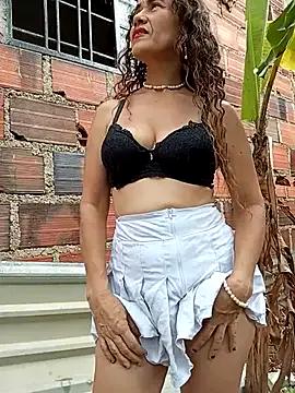 Dirty-Divorced-mother7 on StripChat