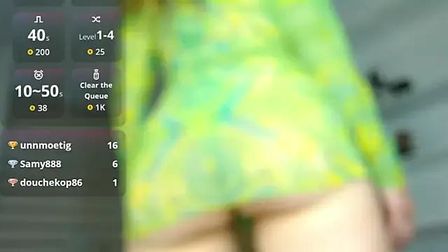 dollface17 on StripChat 