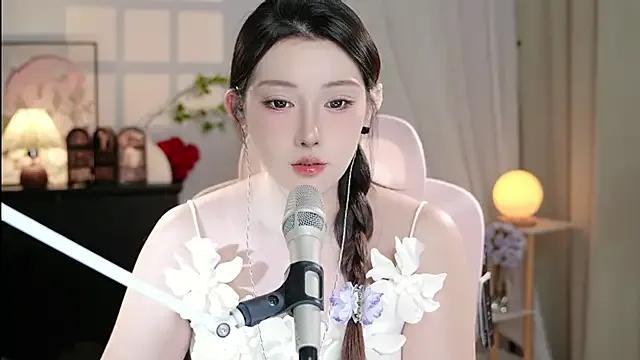 Freechat Dou-Dou-er on StripChat