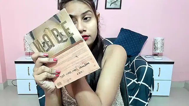 Freechat dumbledora on StripChat