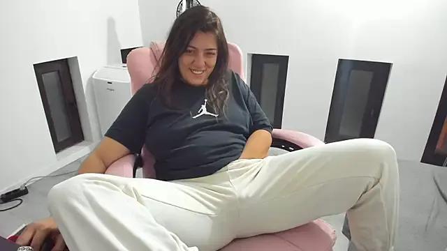 Freechat Dyana_Kaylinn on StripChat