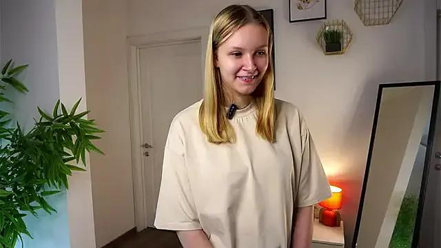 Freechat ElissaGlod on StripChat