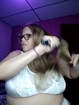 Freechat EllisW8 on StripChat