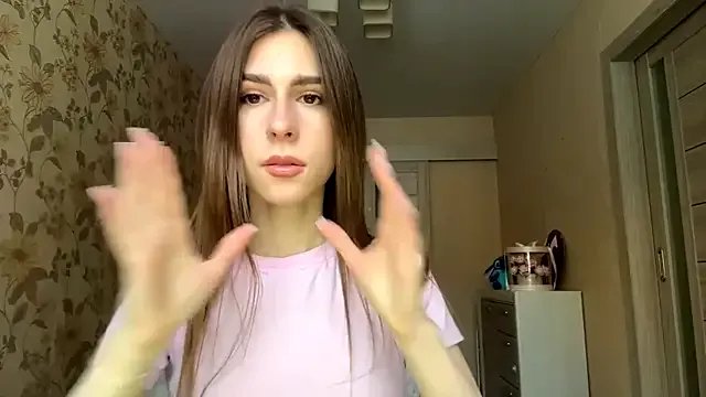 ElsieKuhlmann on StripChat