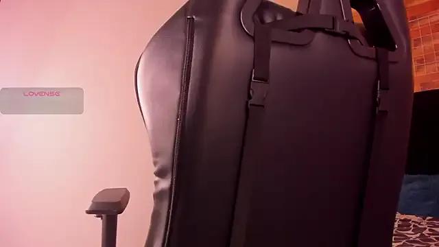 Freechat Emily_brown04 on StripChat