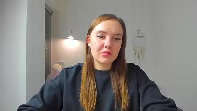 EmmaNorman on StripChat 