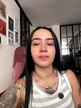 Freechat EmmyEvans1 on StripChat