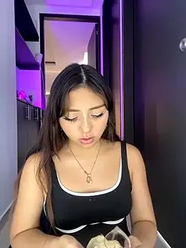 Freechat EmyGomezz on StripChat