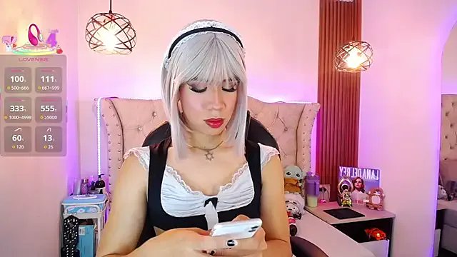 Eva_Walker_ — Show ASS + Rub asshole