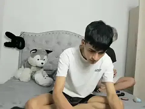 Freechat forbidden_kisses on StripChat