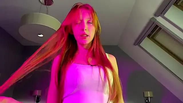 FoxieKiss on StripChat