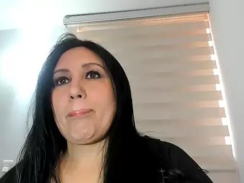 Freechat foxy-porn1 on StripChat