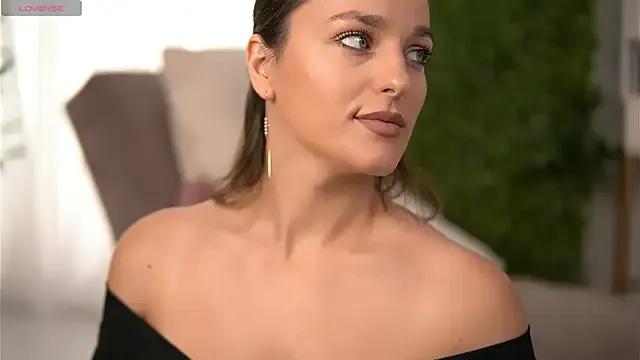 Freechat FreyaHeart on StripChat