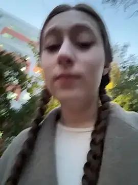 Freechat FroggyAnna on StripChat