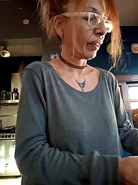 Freechat FrozenWaffle on StripChat