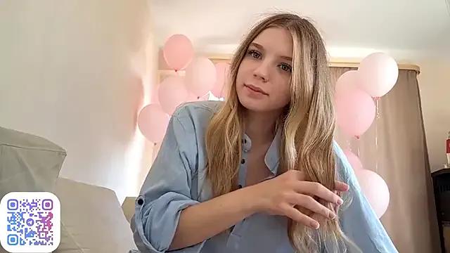 Freechat FruityXo on StripChat