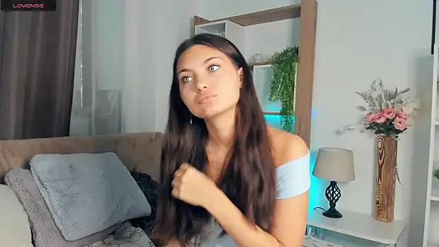 Freechat FunnyyMonkeyy on StripChat