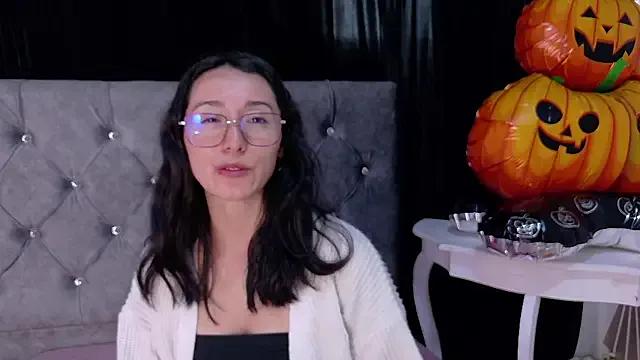 Group Ginevra_esposito on StripChat