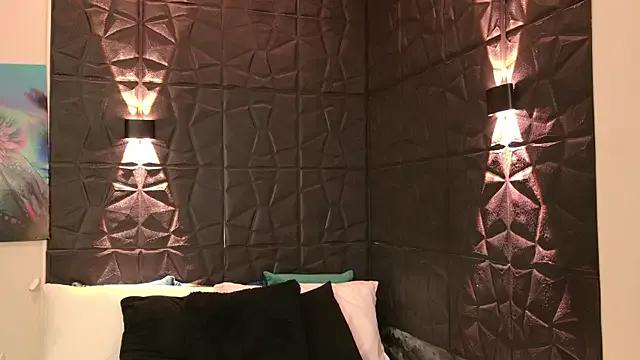 Freechat graceymilf666 on StripChat