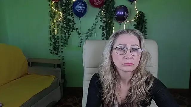 Freechat Habibi_Honeyy on StripChat